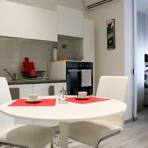 https://la-casetta-di-franca.barihotels.org